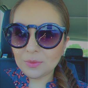 Meet your Posher, Genevieve